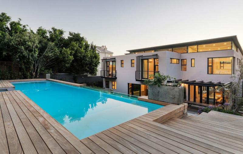 6 Bedroom Property for Sale in Camps Bay Western Cape